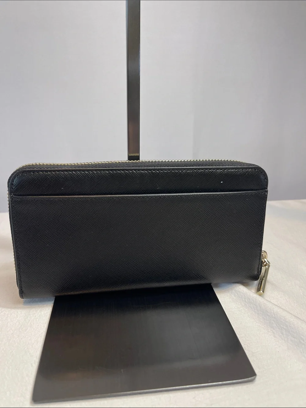 Kate Spade New York Black Leather Zip Around Continental Wallet
